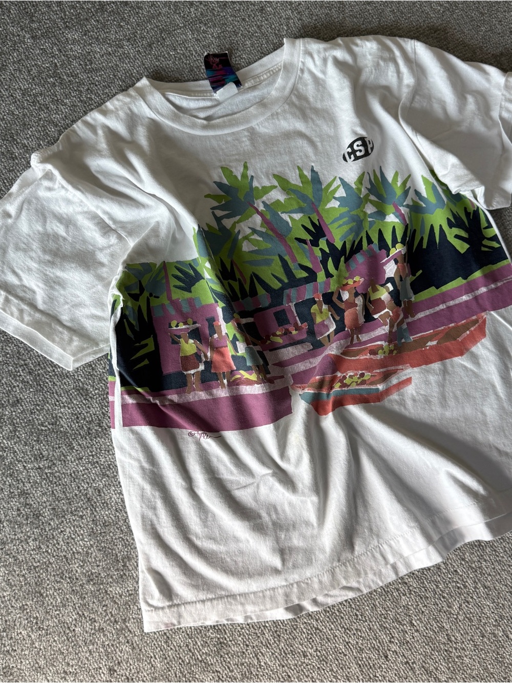 Vintage 90's 100% Cotton White Graphic Tee Single Stitch Size Large Made in USA
